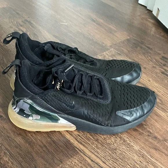 Nike - Picture 1 of 2